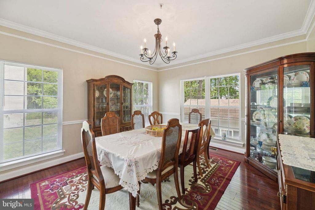 Image 11 of property listing at 11603 BRIGIT CT, Bowie, MD 20720