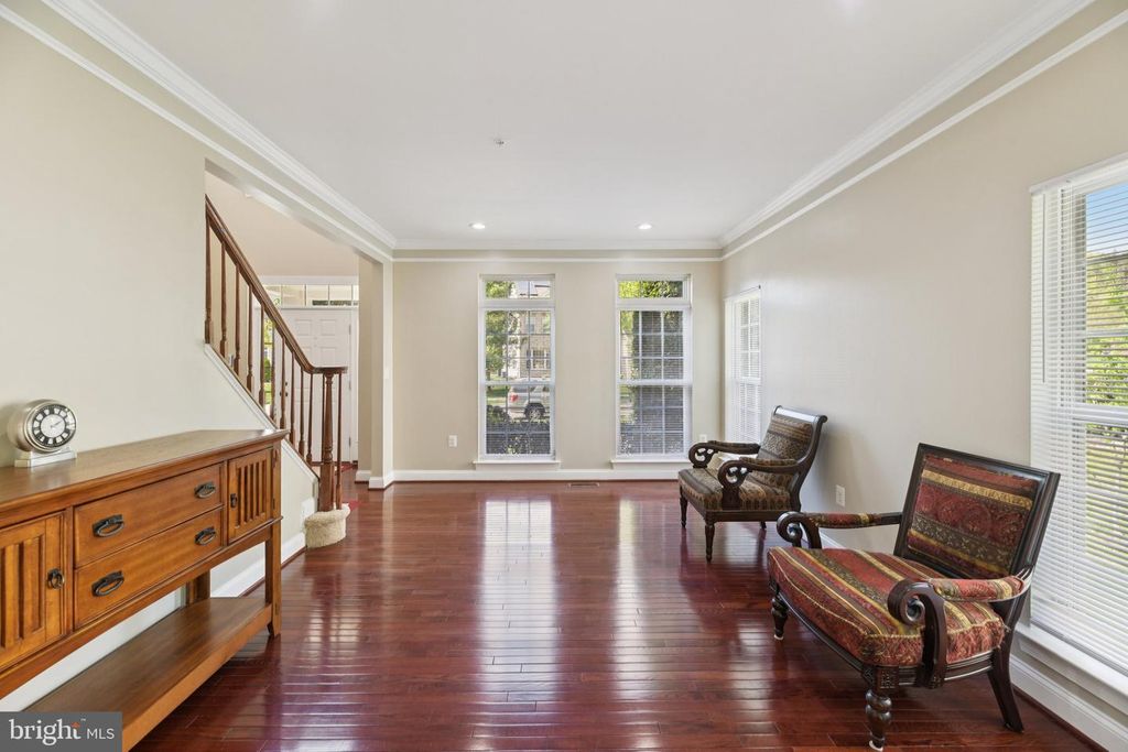 Image 3 of property listing at 11603 BRIGIT CT, Bowie, MD 20720