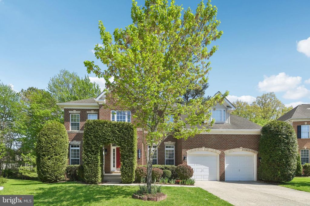 Image 5 of property listing at 11603 BRIGIT CT, Bowie, MD 20720