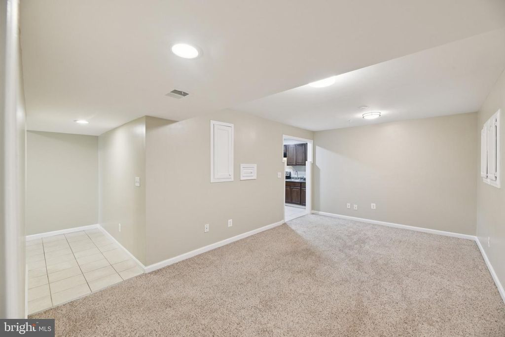 Image 74 of property listing at 11603 BRIGIT CT, Bowie, MD 20720