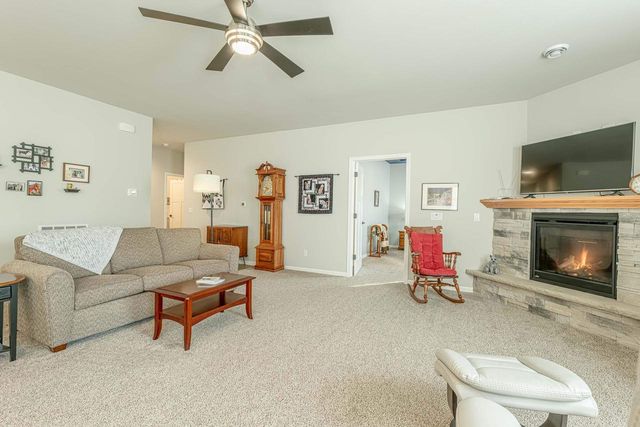 201 Boann Terrace, Belleville, WI 53508