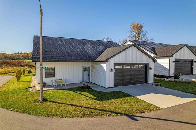 201 Boann Terrace, Belleville, WI 53508