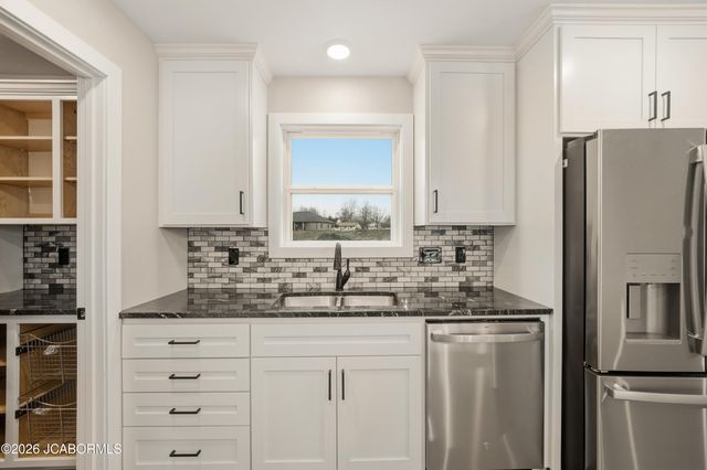 141 POELKER PLACE, Jefferson City, MO 65109