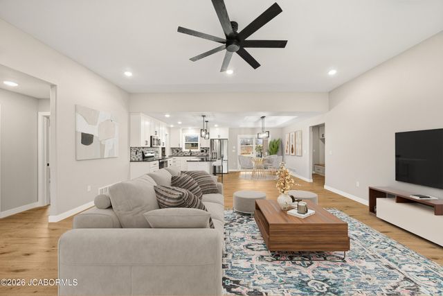 141 POELKER PLACE, Jefferson City, MO 65109