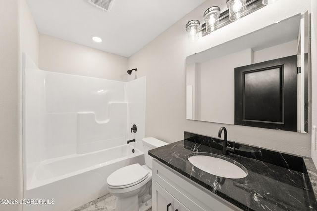 141 POELKER PLACE, Jefferson City, MO 65109