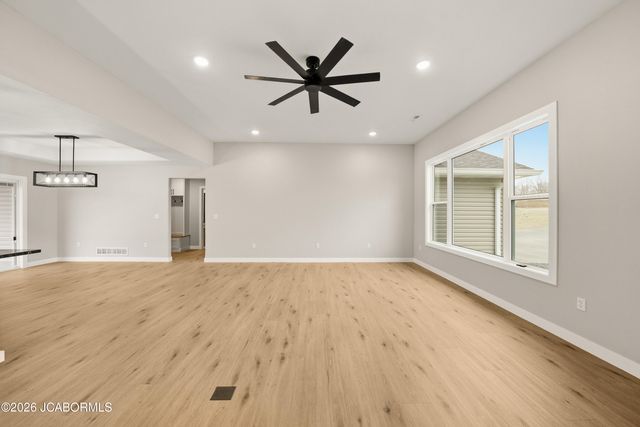 141 POELKER PLACE, Jefferson City, MO 65109