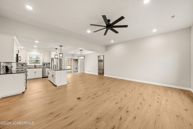 141 POELKER PLACE, Jefferson City, MO 65109