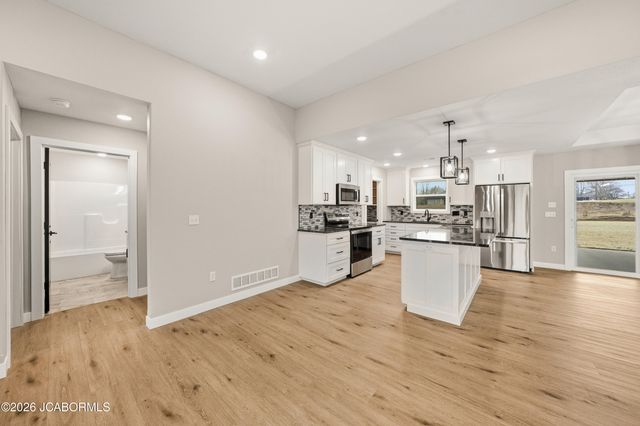 141 POELKER PLACE, Jefferson City, MO 65109