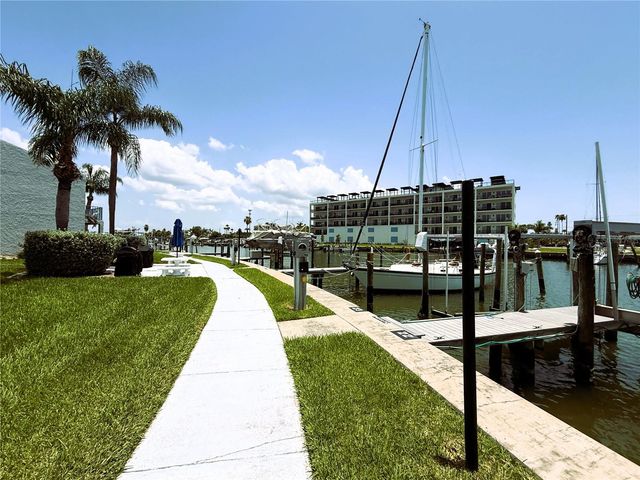 201 MEDALLION BOULEVARD D, Madeira Beach, FL 33708