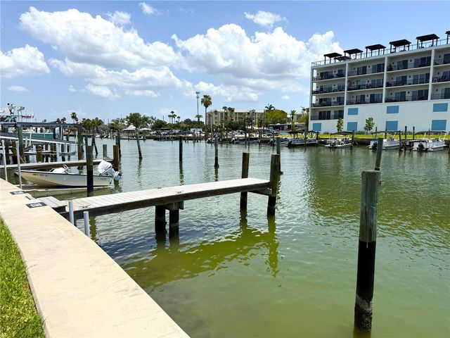 201 MEDALLION BOULEVARD D, Madeira Beach, FL 33708