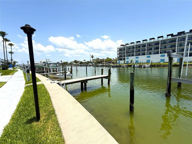 201 MEDALLION BOULEVARD D, Madeira Beach, FL 33708