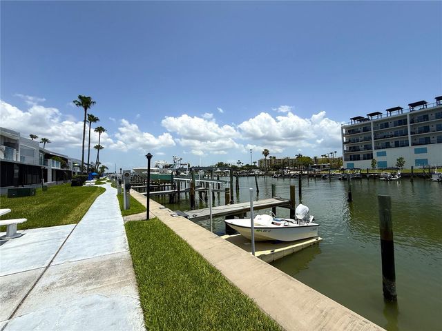 201 MEDALLION BOULEVARD D, Madeira Beach, FL 33708