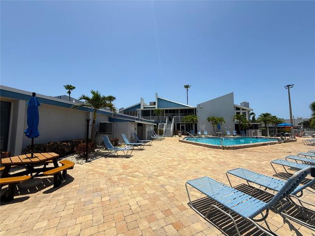 201 MEDALLION BOULEVARD D, Madeira Beach, FL 33708