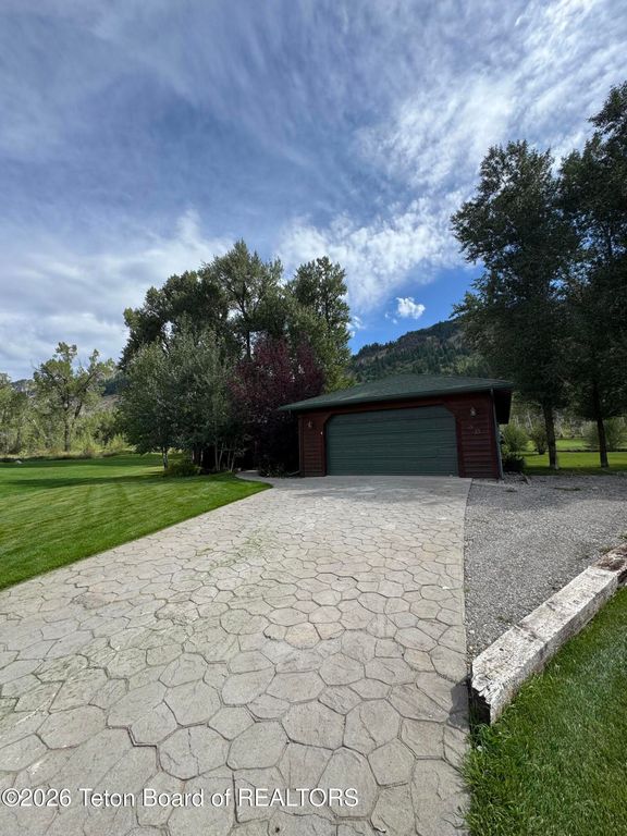 38 PORTO Circle, Star Valley Ranch, WY 83127 photo 5