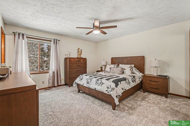 1724 N 146th Street, Omaha, NE 68154