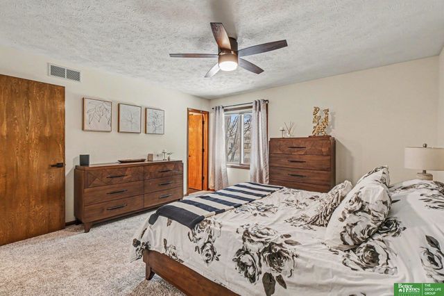 1724 N 146th Street, Omaha, NE 68154