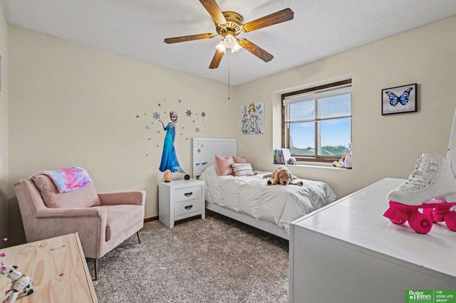 1724 N 146th Street, Omaha, NE 68154