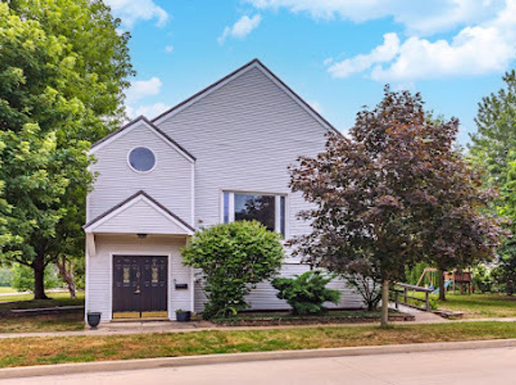 101 E Grove Street, Pontiac, IL 61764