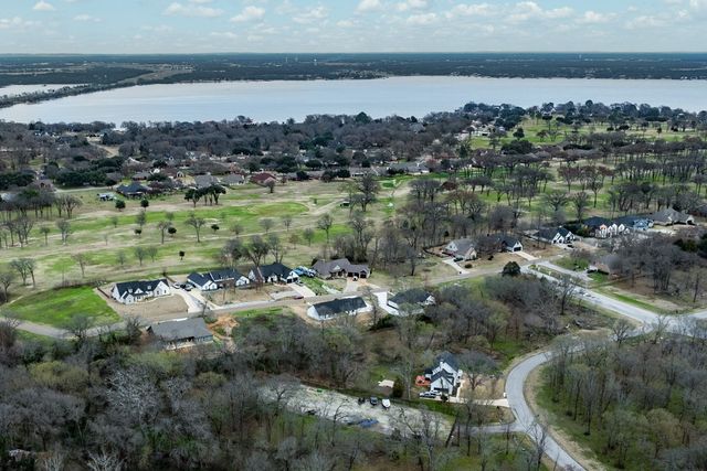 204 Splitrail Drive, Mabank, TX 75143