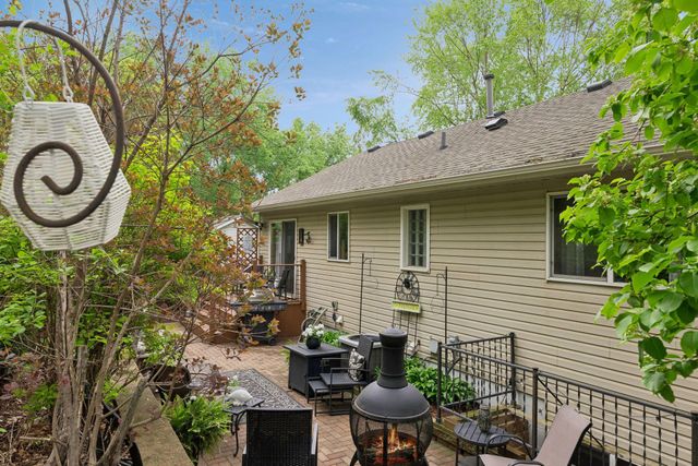 589 Mcknight Road S, Saint Paul, MN 55119