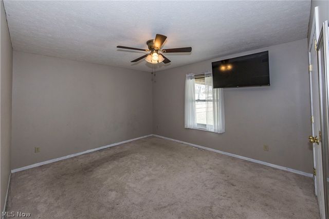 195 E Pennsylvania Avenue, Sebring, OH 44672