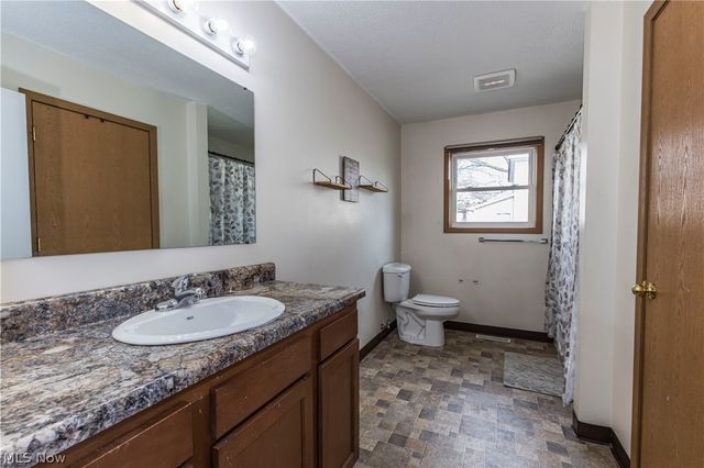 195 E Pennsylvania Avenue, Sebring, OH 44672