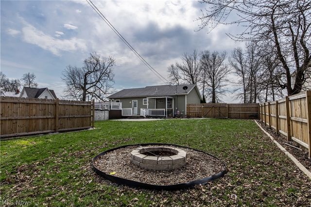 195 E Pennsylvania Avenue, Sebring, OH 44672