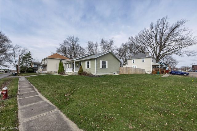 195 E Pennsylvania Avenue, Sebring, OH 44672
