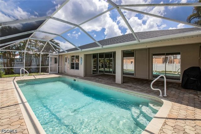 5333 SW 16th PL, Cape Coral, FL 33914