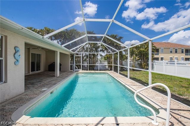 5333 SW 16th PL, Cape Coral, FL 33914