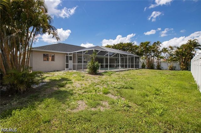 5333 SW 16th PL, Cape Coral, FL 33914