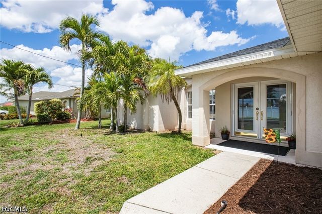 5333 SW 16th PL, Cape Coral, FL 33914