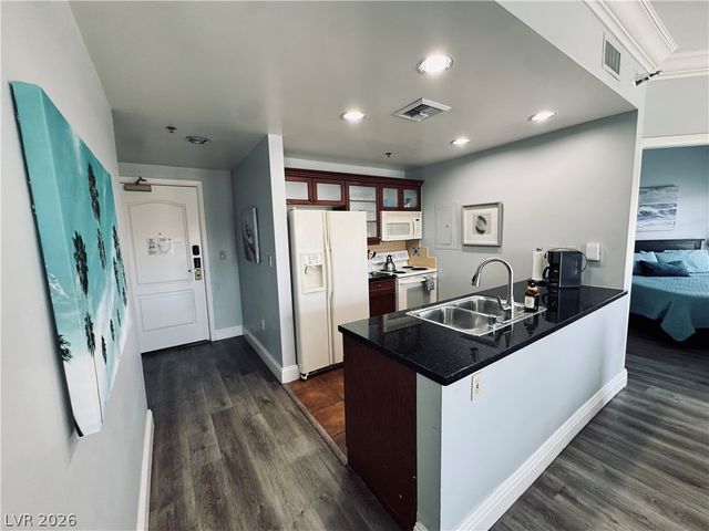 30 Strada Di Villaggio 317, Henderson, NV 89011