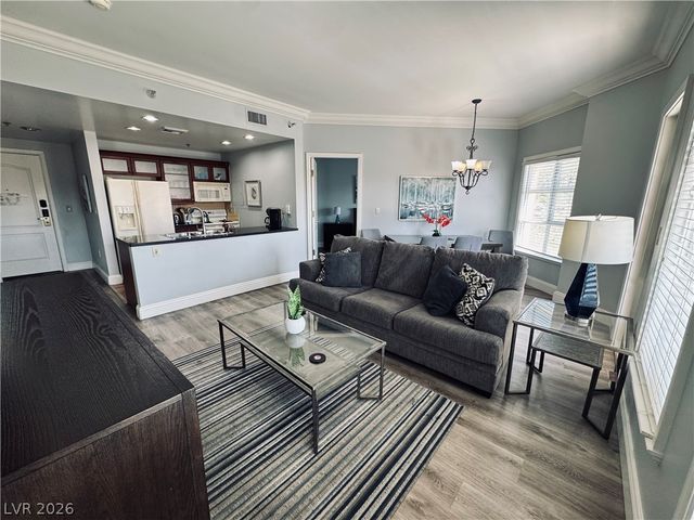 30 Strada Di Villaggio 317, Henderson, NV 89011