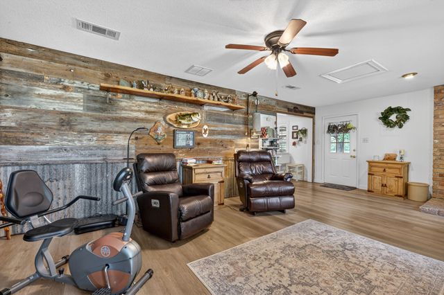 2719 Fm 708, Clifton, TX 76634