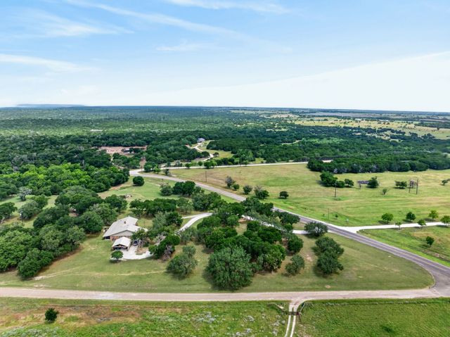 2719 Fm 708, Clifton, TX 76634