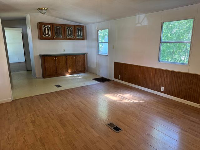 824 Letha Petrey Road, Williamsburg, KY 40769