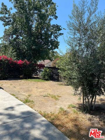 2244 Ripple Street, Los Angeles, CA 90039