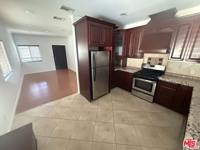 2244 Ripple Street, Los Angeles, CA 90039