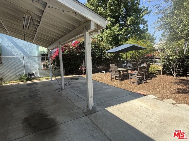 2244 Ripple Street, Los Angeles, CA 90039