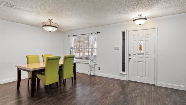 2511 Rio Grande Drive, Grand Prairie, TX 75052