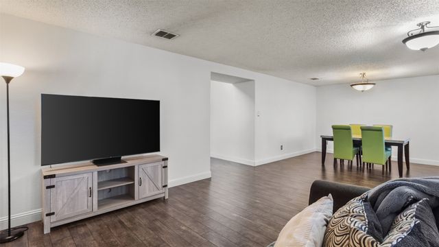 2511 Rio Grande Drive, Grand Prairie, TX 75052