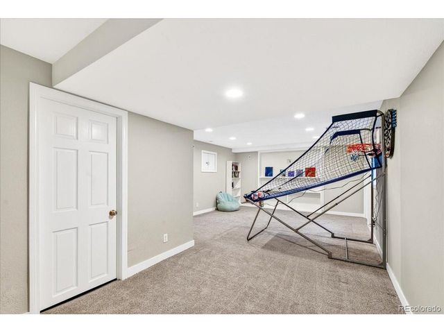 1410 S Oakland St, Aurora, CO 80012