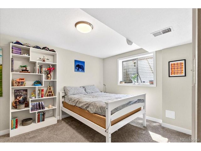 1410 S Oakland St, Aurora, CO 80012