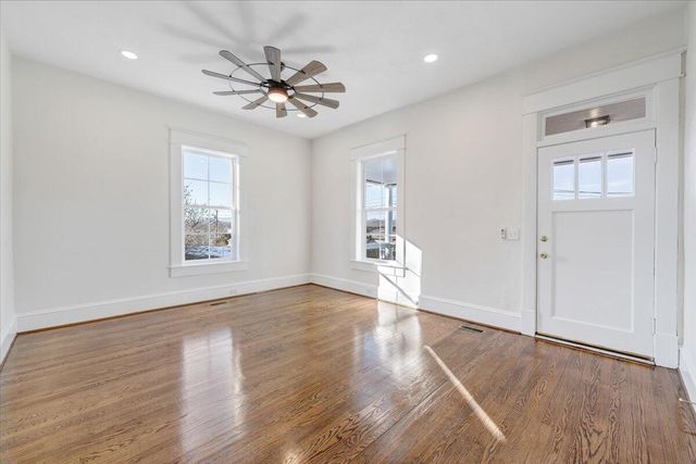 W 411 Cleveland AVE, Vinton, VA 24179