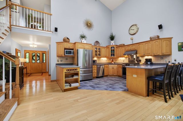 10 Ricky Lane, Preston, CT 06365