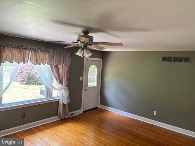 303 OVERLOOK AVE, Willow Grove, PA 19090