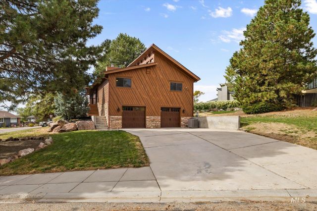 2199 S Ridge Point Way, Boise, ID 83712