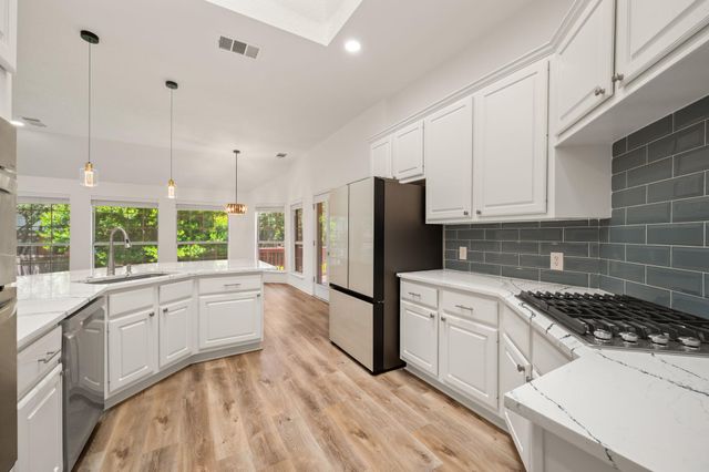 2913 Victoria CV, Round Rock, TX 78664