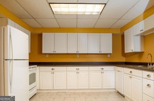 6582 Aquila Drive, Morrow, GA 30260